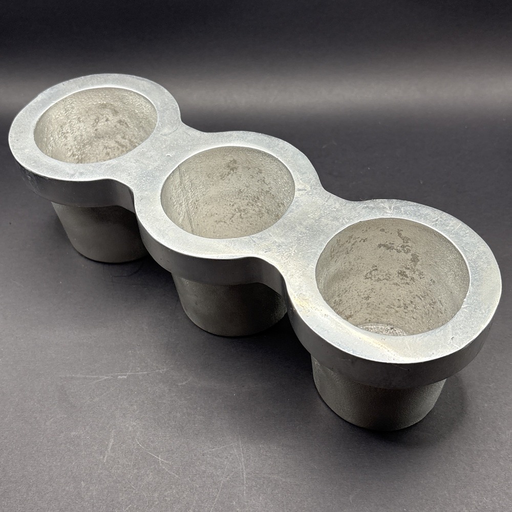 Vintage Industrias Jokabe Mexican Brutalist Cast Aluminum Triple Candleholder - Picture 2 of 5